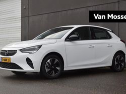 Wit Gebruikt 2023 Opel Corsa-e Elegance Hatchback | € 16.444 (Eerlijke prijs)