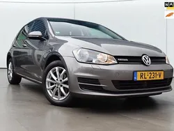 Grijs Gebruikt 2016 VW Golf VII Trendline Hatchback | € 10.988 (Super prijs)