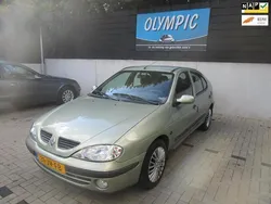 Groen Gebruikt 2002 Renault Mégane II Expression Hatchback | € 1.095 (Eerlijke prijs)