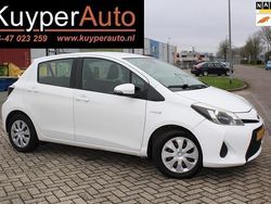 Wit Gebruikt 2013 Toyota Yaris Hatchback | € 7.350 (Eerlijke prijs)