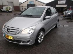 Zilver Gebruikt 2006 Mercedes B200 MPV | € 3.450 (Eerlijke prijs)