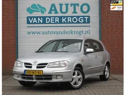 Grijs Gebruikt 2001 Nissan Almera Hatchback | € 3.295