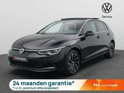 , metallic lak Gebruikt 2022 VW Golf VIII Style Hatchback | € 30.000 (Eerlijke prijs)