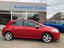 Rood Gebruikt 2012 Toyota Auris Hatchback | € 8.999 (Iets duurder)