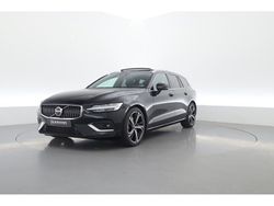 Zwart Gebruikt 2023 Volvo V60 Plus Stationwagen | € 54.900