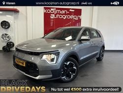 Grijs, metallic lak Gebruikt 2024 Kia e-Niro Light SUV | € 32.950 (Goede deal)