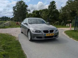 Zilver Gebruikt 2007 BMW 330 Executive Coupé | € 17.500