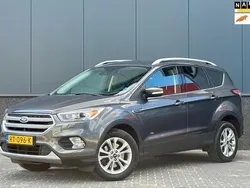 Grijs Gebruikt 2017 Ford Kuga Titanium SUV | € 11.995 (Super prijs)