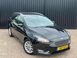 Zwart, metallic lak Gebruikt 2015 Ford Focus Titanium Stationwagen | € 7.950 (Eerlijke prijs)