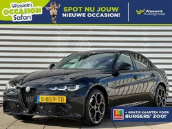 Zwart, metallic lak Gebruikt 2023 Alfa Romeo Giulia Sedan | € 47.900 (Super prijs)