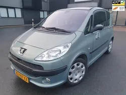 Grijs Gebruikt 2005 Peugeot 1007 Hatchback | € 1.700 (Eerlijke prijs)