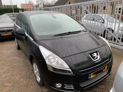Zwart Gebruikt 2011 Peugeot 5008 MPV | € 2.950 (Eerlijke prijs)