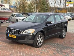 Zwart (metallic) Gebruikt 2011 Volvo XC60 Summum SUV | € 5.555 (Goede deal)
