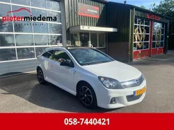 Wit Gebruikt 2010 Opel Astra GTC Edition Hatchback | € 3.499 (Eerlijke prijs)