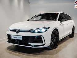 Wit Gebruikt 2025 VW Passat R-line Edition Stationwagen | € 48.995