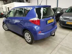 Blauw Gebruikt 2011 Toyota Verso-S MPV | € 4.900 (Eerlijke prijs)