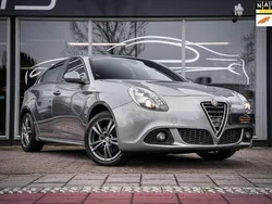 Grijs Gebruikt 2015 Alfa Romeo Giulietta Sprint Hatchback | € 10.450 (Eerlijke prijs)