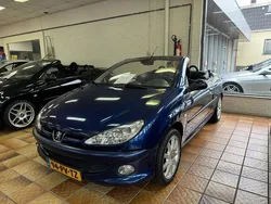 Blauw Gebruikt 2005 Peugeot 206 CC Cabriolet | € 1.399 (Eerlijke prijs)
