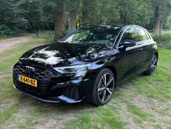 Zwart Gebruikt 2023 Audi A3 Sportback e-tron S-Line Sedan | € 31.750 (Super prijs)