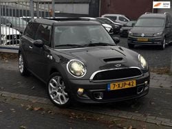 Grijs (metallic) Gebruikt 2011 Mini Cooper Clubman Chili Stationwagen | € 7.495 (Eerlijke prijs)
