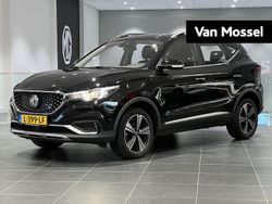 Zwart Gebruikt 2020 MG ZS Luxury Sedan | € 12.444 (Goede deal)