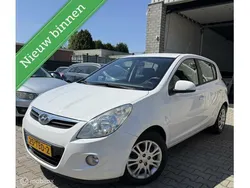 Wit Gebruikt 2012 Hyundai i20 Hatchback | € 3.950 (Eerlijke prijs)