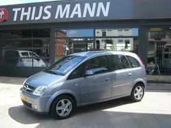 Grijs Gebruikt 2003 Opel Meriva Cosmo MPV | € 2.950 (Duur)