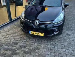 Zwart Gebruikt 2016 Renault Clio IV LIMITED Hatchback | € 8.950 (Eerlijke prijs)