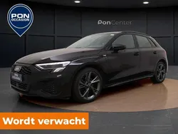 Zwart Gebruikt 2021 Audi A3 Sportback e-tron Comfort Sedan | € 28.950 (Eerlijke prijs)