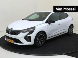 Wit Gebruikt 2025 Renault Clio V Techno Hatchback | € 27.935