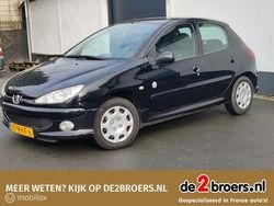 Zwart Gebruikt 2009 Peugeot 206 Hatchback | € 1.900 (Eerlijke prijs)
