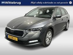 Grijs Gebruikt 2024 Skoda Octavia Business Line Stationwagen | € 26.950 (Goede deal)
