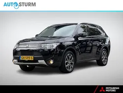 Zwart Gebruikt 2015 Mitsubishi Outlander P-HEV Edition SUV | € 16.249 (Eerlijke prijs)