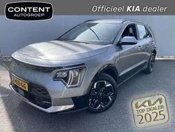 Steel grey (grijs metallic) Gebruikt 2024 Kia e-Niro 2 SUV | € 32.440 (Super prijs)