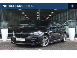 Zwart Gebruikt 2022 BMW 118 M Sport Hatchback | € 27.850 (Iets duurder)