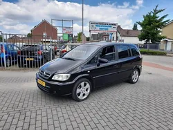Zwart Gebruikt 2004 Opel Zafira Design Edition MPV | € 1.950 (Eerlijke prijs)
