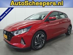 Rood Gebruikt 2021 Hyundai i20 Comfort Hatchback | € 13.995 (Eerlijke prijs)