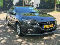 Grijs Gebruikt 2015 Mazda 3 Hatchback | € 13.700 (Eerlijke prijs)