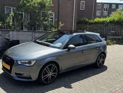 Grijs Gebruikt 2014 Audi A3 S-Line Hatchback | € 8.000 (Goede deal)