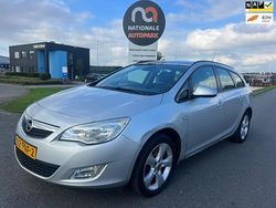 Grijs Gebruikt 2011 Opel Astra Edition Stationwagen | € 1.950 (Goede deal)