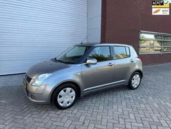 Grijs, metallic lak Gebruikt 2007 Suzuki Swift GLS Hatchback | € 3.999 (Eerlijke prijs)