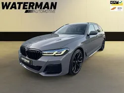 Grijs Gebruikt 2021 BMW 530 M Sport Stationwagen | € 39.950 (Iets duurder)