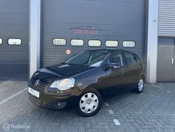 Zwart Gebruikt 2009 VW Polo Comfortline Hatchback | € 4.499 (Eerlijke prijs)