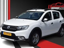 Wit Gebruikt 2017 Dacia Sandero Stepway Hatchback | € 10.940 (Eerlijke prijs)