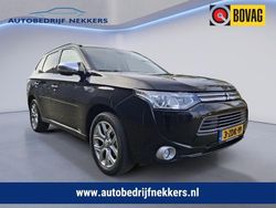 Zwart (metallic) Gebruikt 2015 Mitsubishi Outlander P-HEV Instyle SUV | € 11.450 (Goede deal)