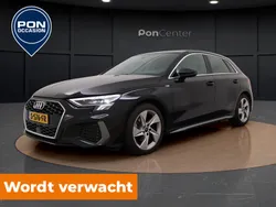 Zwart Gebruikt 2023 Audi A3 Sportback S-Line Hatchback | € 31.950 (Super prijs)