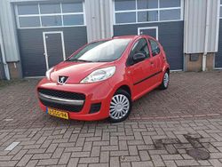 Rood Gebruikt 2011 Peugeot 107 Hatchback | € 1.295 (Super prijs)