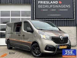 Beige Gebruikt 2016 Renault Trafic Komfort MPV | € 15.950