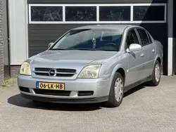 Grijs Gebruikt 2003 Opel Vectra Comfort Sedan | € 995 (Eerlijke prijs)