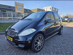 Zwart Gebruikt 2005 Mercedes 170 Classic Stationwagen | € 1.750